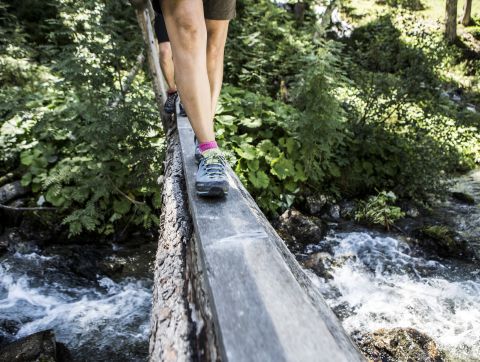 Soms is een bergwandeling ook een avontuur. Er zijn duizenden tochten beschikbaar in de Alpen van Duitsland en Oostenrijk. Kies je favoriete regio en begin je volgende bergtocht in de Allgäu, Tirol, Karinthië of Opper-Oostenrijk.