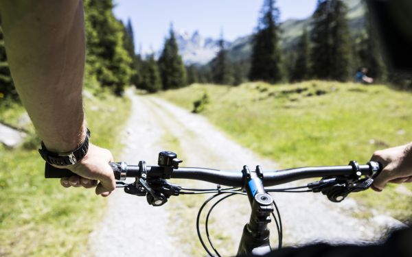 Mit dem MTB Urlaub im Montafon in Österreich machen und die Trails der Region entdecken. Das passende Hotel in Gaschurn ist das Explorer Hotel.