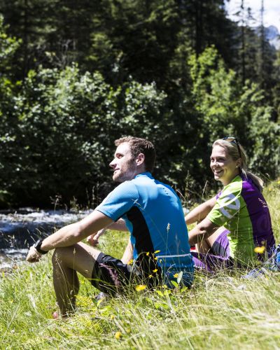 Eine kleine Pause bei Deiner Explorer Biketour durch das Silbertal in Vorarlberg