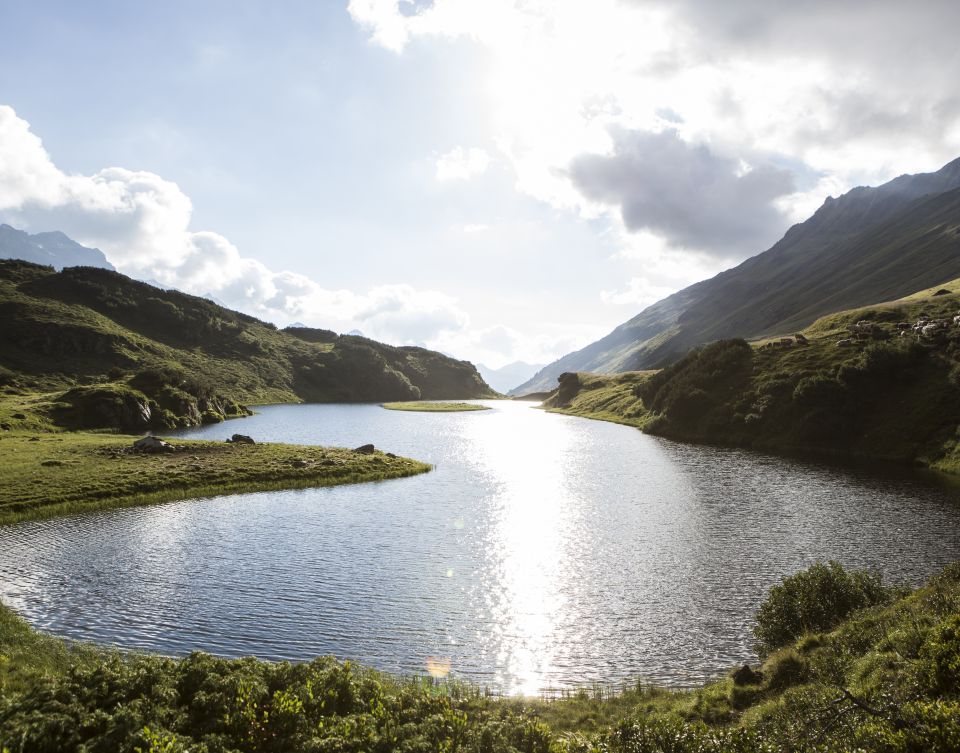 Beim Langsee im hinteren Silbertal ist die Welt noch in Ordnung. Hier kannst Du so richtig abschalten.