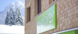Das Explorer Hotel Montafon ist Dein Skihotel in Gaschurn. Starte von dort in die verschiedenen Skigebiete und verbring einen tollen Tag in den Bergen. Skifahren und mehr in den Explorer Hotels in den Alpen