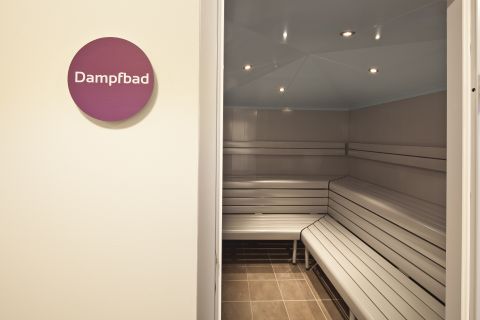 Erhole Dich im Dampfbad im Sport Spa der Explorer Hotels