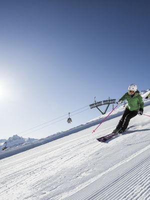 Rein ins Ski-Vergnügen! Verbring Deinen Winterurlaub im Explorer Hotel Berchtesgaden und Du kommst garantiert voll auf Deinen Kosten. Im Berchtesgadener Land gibt es für jeden Anspruch das richtige Skigebiet.