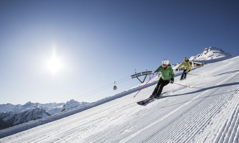 Rein ins Ski-Vergnügen! Verbring Deinen Winterurlaub im Explorer Hotel Berchtesgaden und Du kommst garantiert voll auf Deinen Kosten. Im Berchtesgadener Land gibt es für jeden Anspruch das richtige Skigebiet.