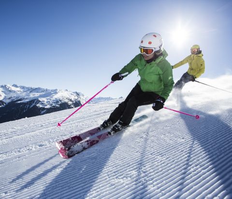 Ci sono molti motivi per godersi una vacanza sulla neve negli Explorer Hotels. Sapevi che tutti gli Explorer Hotels si trovano nelle migliori regioni alpine di Germania e Austria?