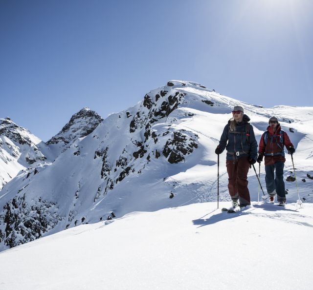 Untouched slopes for your ski tour in the Alps – what are you waiting for? Plan your winter vacation now at one of the Explorer Hotels.