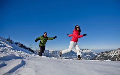 Erlebe einen tollen Winterurlaub im Explorer Hotel Berchtesgaden. Nach einem Tag draußen im Schnee kannst Du Dich im Sport Spa des Hotels mit Sauna, Dampfbad, Infrarotkabine und Ruhebereich entspannen.