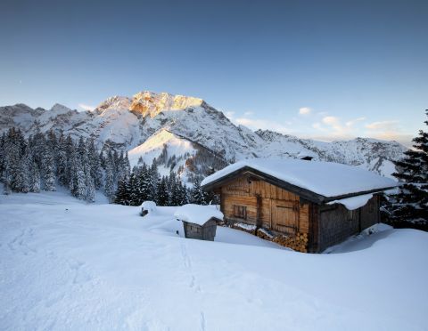 Tolle Bergkulisse für Deinen Skiurlaub im Berchtesgadener Land im Winter