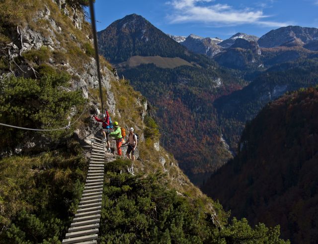 Een steeds groeiende trend die ook in Berchtesgaden is aangekomen: via ferrata's beklimmen wordt steeds populairder. Bezoek de Berchtesgadener Klettersteigschule!