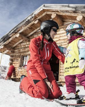 Familienspaß beim Skikurs in der Silvretta Montafon