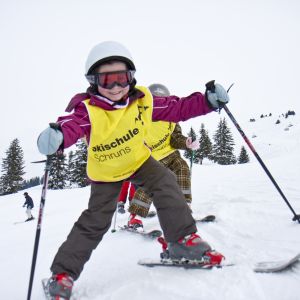 Perfekter Winterurlaub für die Familie mit dem Skikurs Montafon