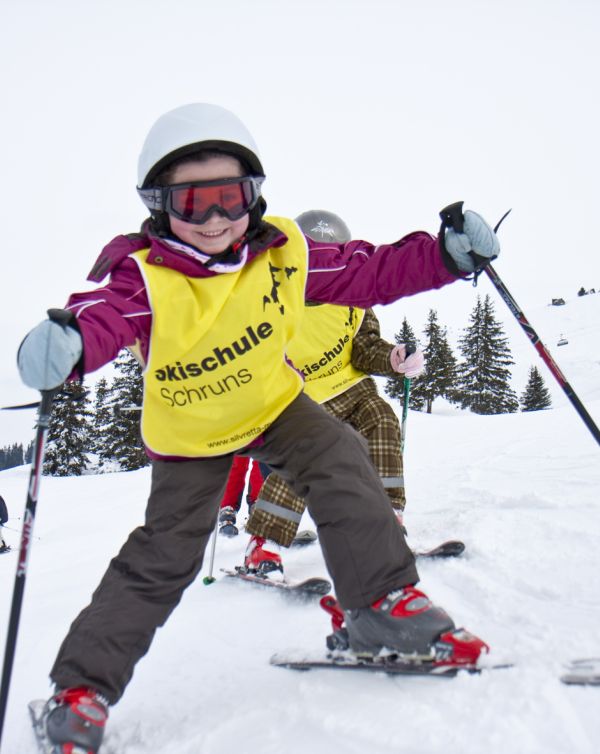 Perfekter Winterurlaub für die Familie mit dem Skikurs Montafon