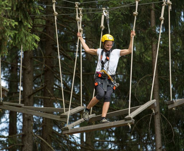 You can experience fun and action in the high ropes course. Ideal for explorers of all ages.