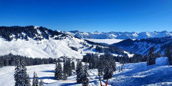 Tolles Alpenpanorama im Skigebiet Grasgehren