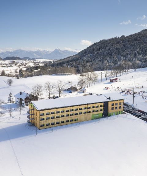 Direkt beim Explorer Hotel Neuschwanstein befindet sich die Nesselwanger Alpspitzbahn.