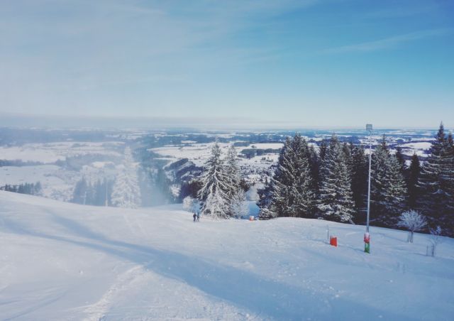 Heidivel a Nesselwang síiskolából úton!