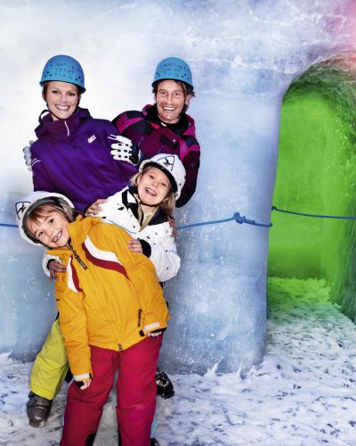 Familienparadies: Natur Eis Palast am Hintertuxer Gletscher