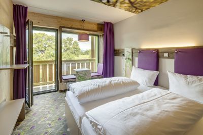 Het hotel ligt midden in de bergen en vanuit bijna elke kamer van het Explorer Hotel heeft u een fantastisch uitzicht op de bergen.