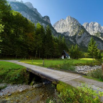 Das Kaiserbachtal - Naturschutzgebiet mit urigen Hütten
