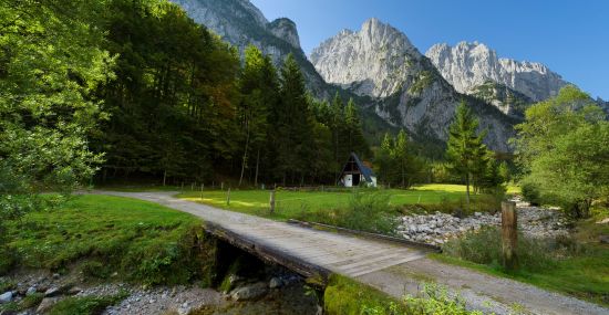 Das Kaiserbachtal - Naturschutzgebiet mit urigen Hütten