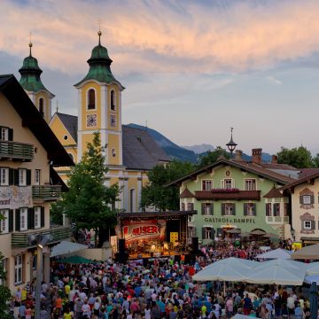 Shopping und Musik in St. Johann in Tirol