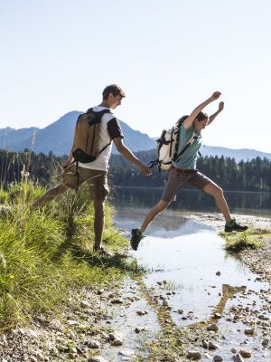 Jeden Tag neues Entdecken im Sommerurlaub in den Explorer Hotels in den Alpen. Zum Beispiel im Nationalpark Berchtesgaden Watzmann, Königssee und Co. entdecken.