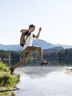 Wage den Sprung in neue Urlaubs-Abenteuer in den Alpen!