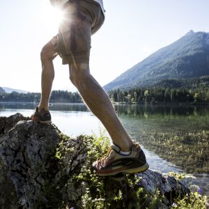 Schöne Seen und traumhafte Berge gibt es rund um Schönau am Königssee zu entdecken. Vom Explorer Hotel Berchtesgaden bist Du auch gleich in Ramsau, am Chiemsee oder in Salzburg angelangt.