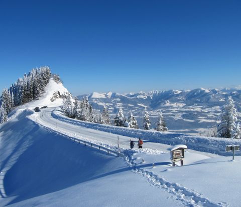 Remek úti cél télen és nyáron is a Berchtesgadener Land festői és kanyargós panorámaútja.
