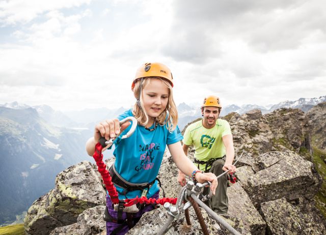 Ook voor kinderen die geen last hebben van hoogtevrees zijn er in Silvretta Montafon geschikte via ferrata’s.