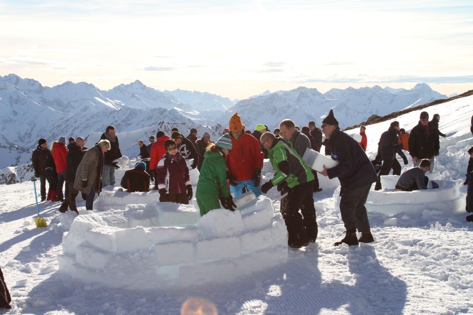 Iglubauen im Winter -  ein tolles Erlebnis für Groß und Klein