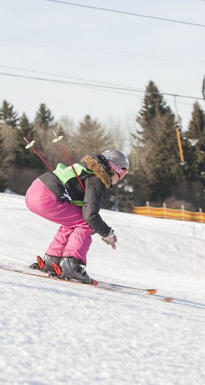 Winterurlaub in den deutschen und österreichischen Alpen - Spaß und Abwechslung für die ganze Familie. Die passende Unterkunft, um gleich ins Skigebiet zu gelangen, ist das Explorer Hotel Neuschwanstein in Nesselwang an der Alpspitze.