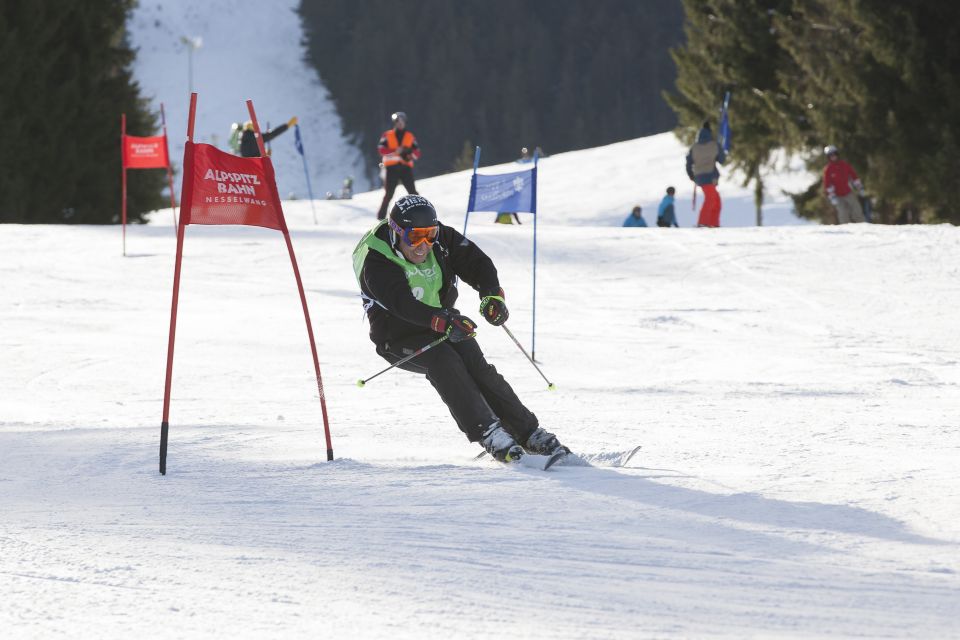 Für Familien immer ein Spaß - Skirennen im Winter!