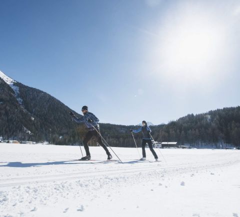 Niezliczone trasy narciarstwa biegowego w dolinie Ötztal oferują rozrywkę miłośnikom sportów zimowych w każdym wieku. Dobrze rozwinięta sieć tras narciarstwa biegowego gwarantuje niezapomniane wrażenia z jazdy na nartach.