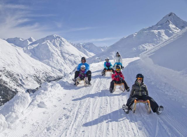 Een spannende rodeltocht door het glinsterende winterlandschap van Vent zal elke winterliefhebber zeker bekoren. Plezier gegarandeerd, ongeacht de leeftijd! En een adembenemend panorama krijg je er gratis bij.
