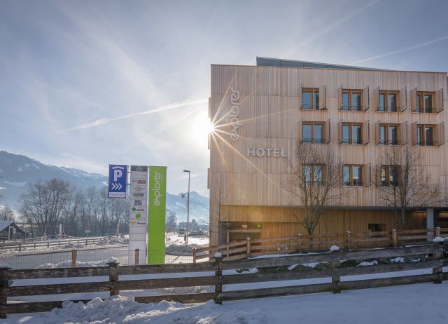 The trendy Explorer Hotel Zillertal is just a few minutes' walk from the entrance to the Hochzillertal-Hochfügen ski area.