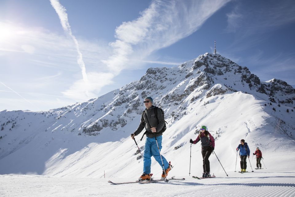 Skitouren gehen ist die perfekte Alternative zum Skifahren, Snowboarden oder Langlaufen.