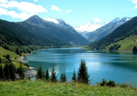 Het stuwmeer Durlaßboden nodigt uit tot verpozen