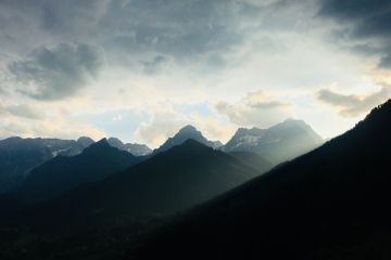 Blick auf die Berge: Spitzmauer und Großer Priel im Toten Gebirge