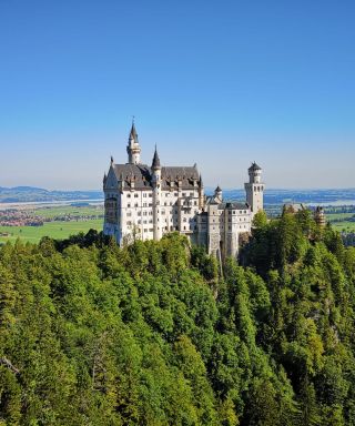 Schloss Neuschwanstein mit Forggensee