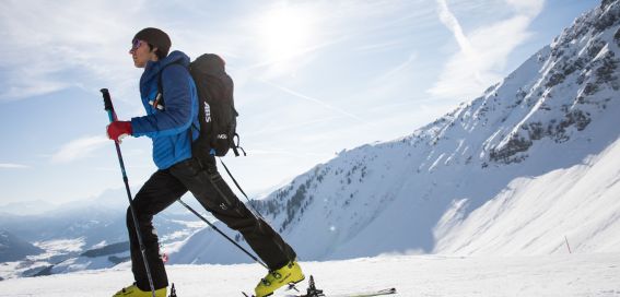 Beim Skitouren gehen trainiert man den ganzen Körper!