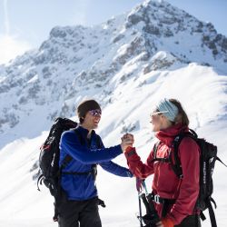 Zusammen die Kitzbüheler Alpen bei einer Skitour in Österreich entdecken.