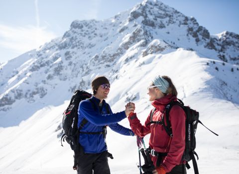 Ski touring during your winter holiday in the Kitzbühel Alps is twice as much fun together!