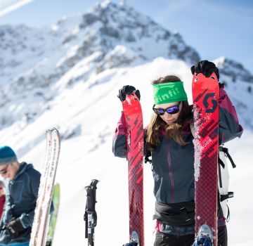 Kurze Pause bei der Skitour am Kitzbüheler Horn