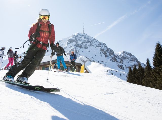Une excursion à ski jusqu'au Kitzbühel Horn est une expérience hivernale fantastique lors de vacances d'hiver en Autriche !