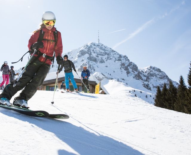 Un tour sugli sci sul Kitzbüheler Horn è un'esperienza invernale fantastica durante la vostra vacanza invernale in Austria!
