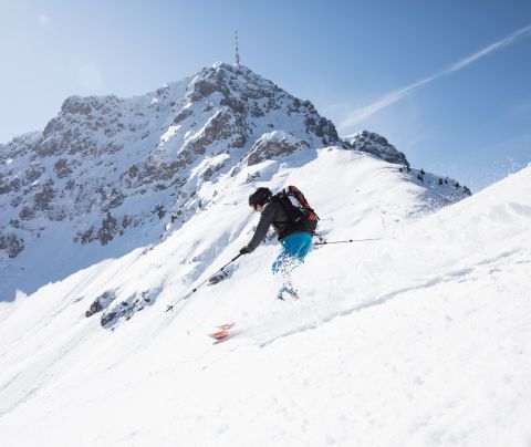 Ski touring in St. Johann in Tirol is a great alternative to other winter sports!