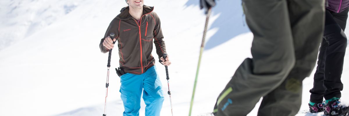 Auch Anfänger finden die perfekte Tour für ihre erste Schneeschuhwanderung in Tirol