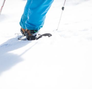 Auch für Schneeschuhtouren braucht man eine richtige Ausrüstung!