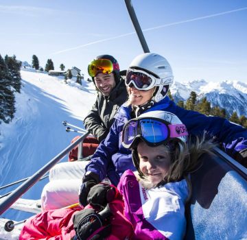 Ein sonniger Familien-Skitag